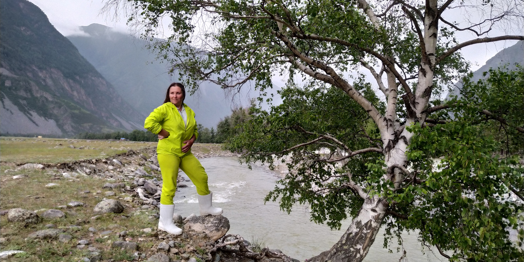 Нападение на Телецком. Бежали с Алтая - колёсами сверкая