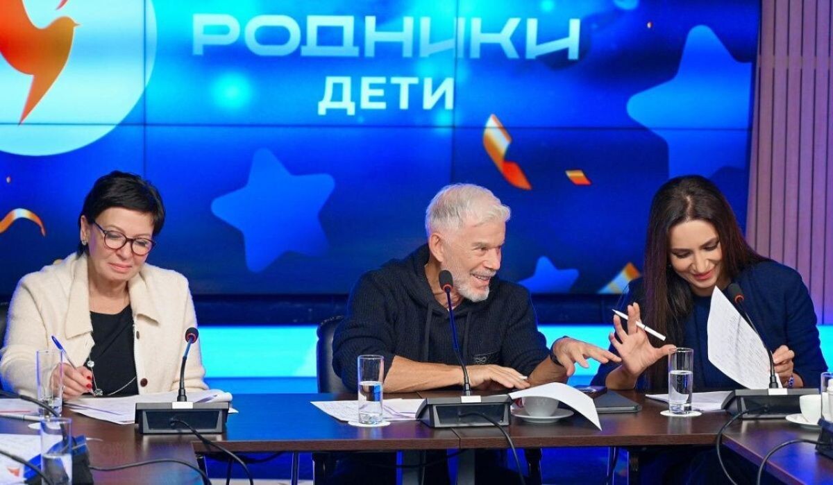     Работа жюри конкурса Родники.Дети. Источник: Пресс-служба Движения Газманов-Родники Автор фото: Пресс-служба Движения Газманов-Родники