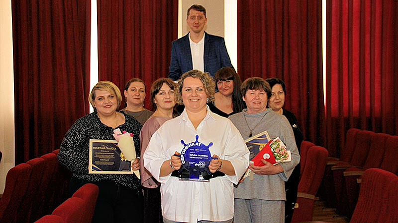    Крепче за штурвал держись, капитан!