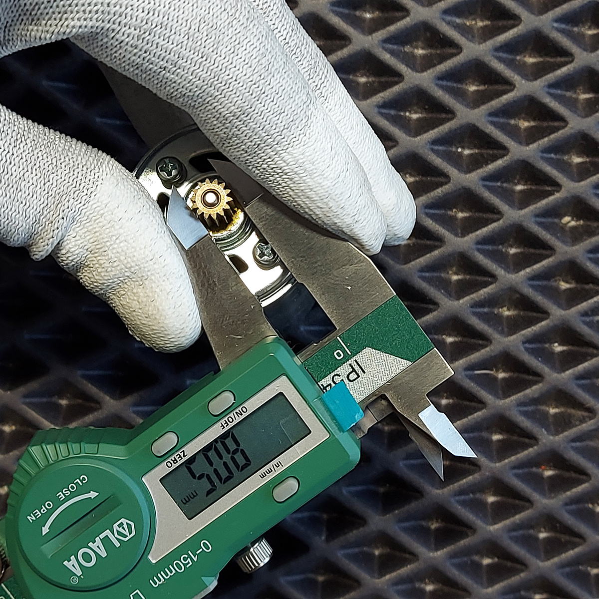 Мотор 200146082 (LS-650PC-63667 14 зубов) для аккумуляторной дрели-шуруповерта AEG BS 12C2 / BSB 12C2 / BBS 12C2 и ранних версий Milwaukee M