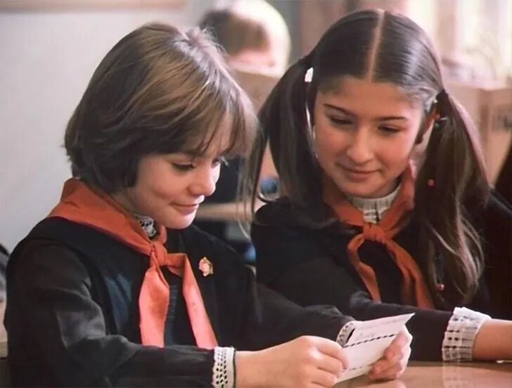 Фото: Кадр их х/ф "Гостья из будущего". Режиссер Павел Арсенов, Киностудия им. Горького, 1984 год