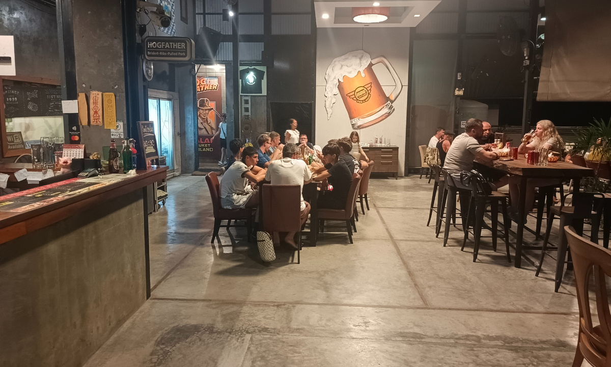 Ресторан Hogfather Пхукет, Чалонг