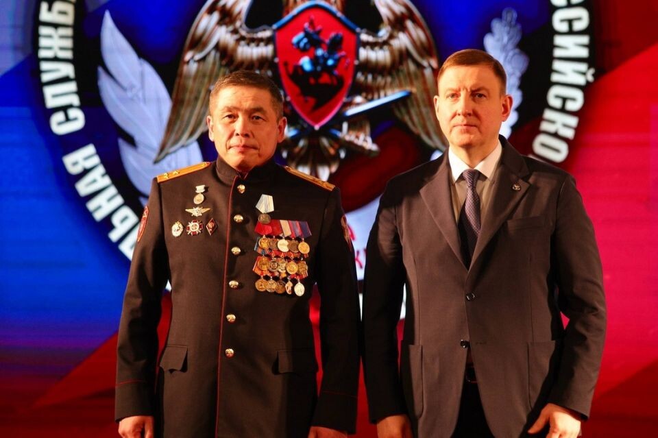    Празднование 10-летия Росгвардии и 215-й годовщины войск правопорядка в Республике Алтай. Источник: altai-republic.ru