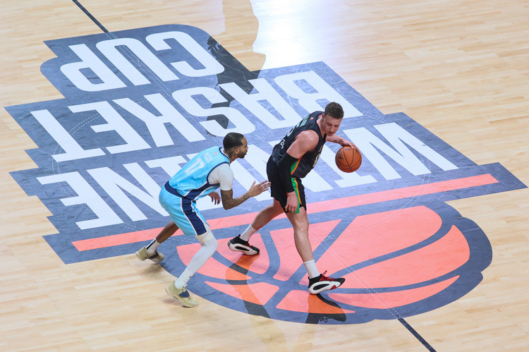    Ксавьер Мун (слева)и Дмитрий Кулагин / фото: Ксения Богданова, unics.ru