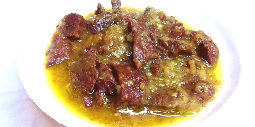 Нежнейшая говядина с луком, тающая во рту, вкусный ужин или обед для всей семьи