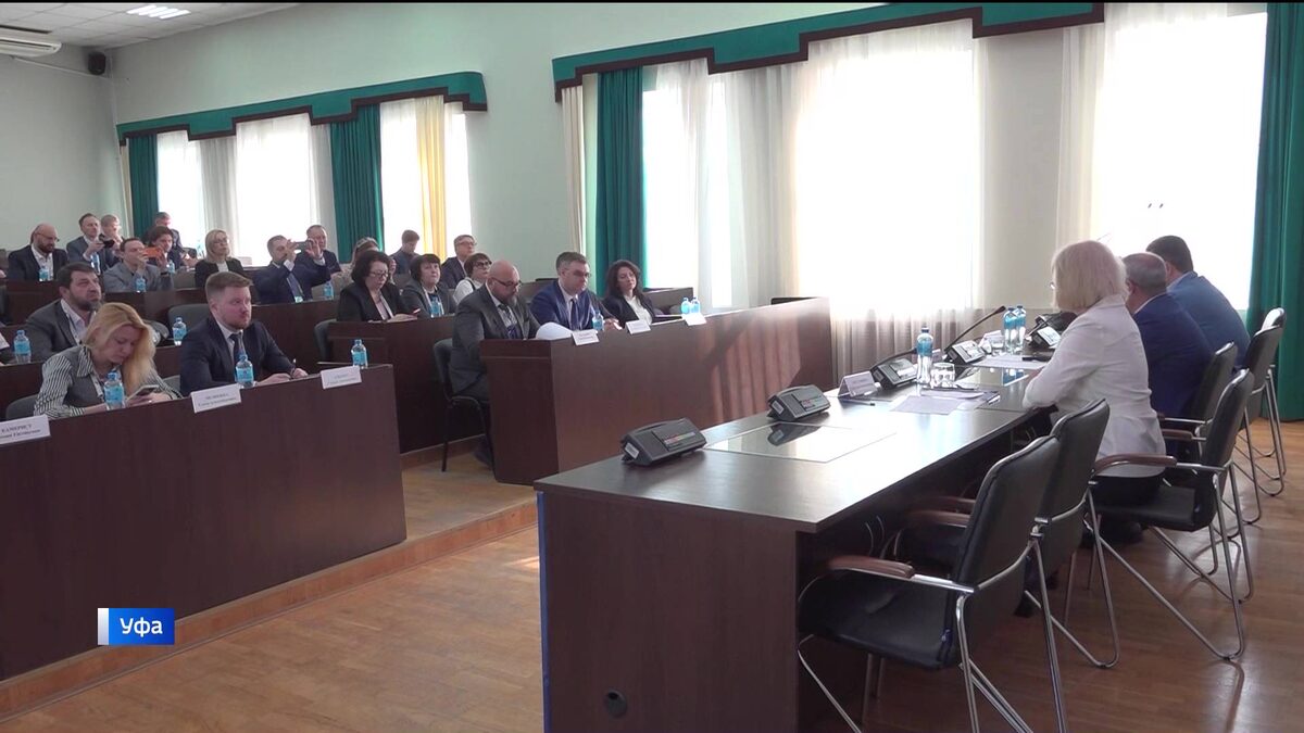    В Уфу съехались около 70 руководителей высших учебных заведений со всей России