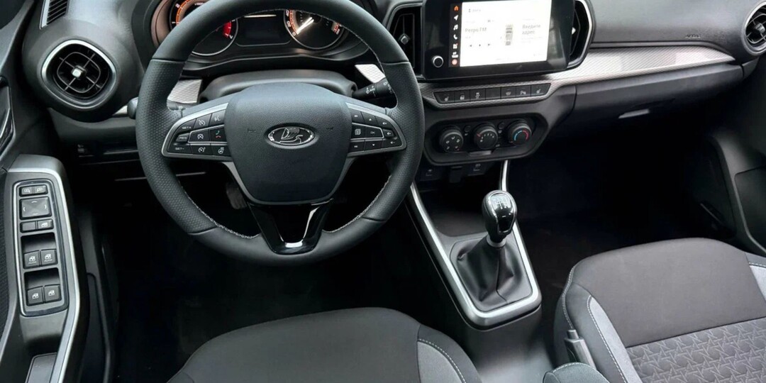 «Меньше 4000 за 2 месяца - очередное фиаско?»: Спрос на Lada Iskra продолжает падать. Разбираюсь в причинах неудачи новинки АвтоВАЗа