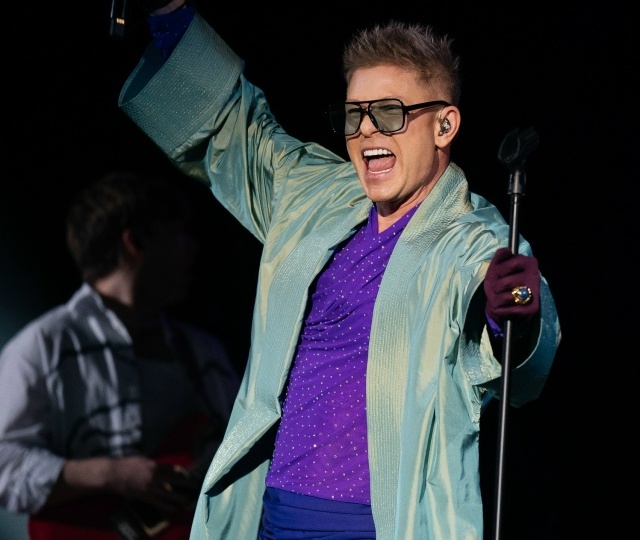 Митя Фомин: сцена требует перевоплощения, или почему я никогда не выйду на концерт в джинсах