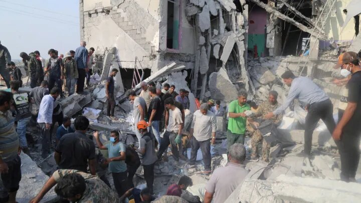 Последствия ракетного удара по школе в Иране/Abbas Zakeri/Mehr News/WANA/Reuters