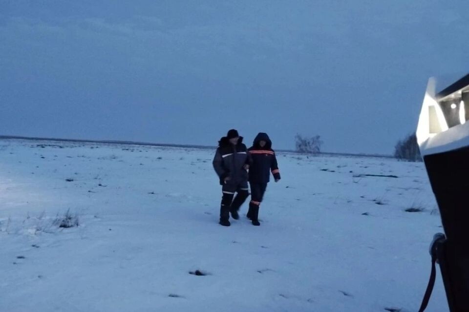    Рыбак заблудился на границе с Алтайским краем. Источник: "Аварийно-спасательная служба Новосибирской области" / Vk.com