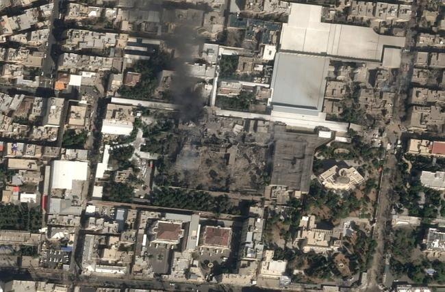 Комплекс правительственных зданий после удара по аятолле Хаменеи New york Times