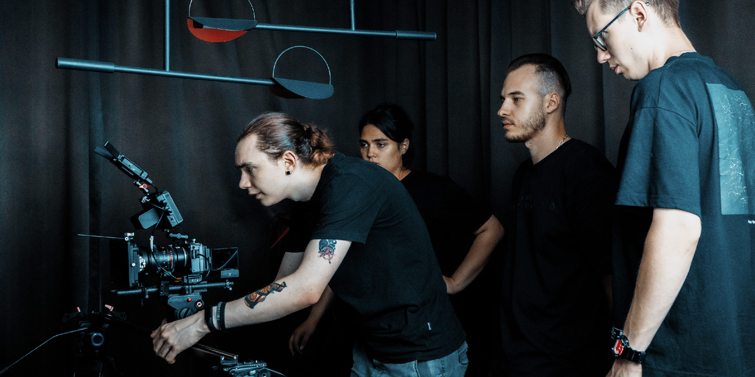 «Как мы спасали видеопродакшен с помощью морозилки»