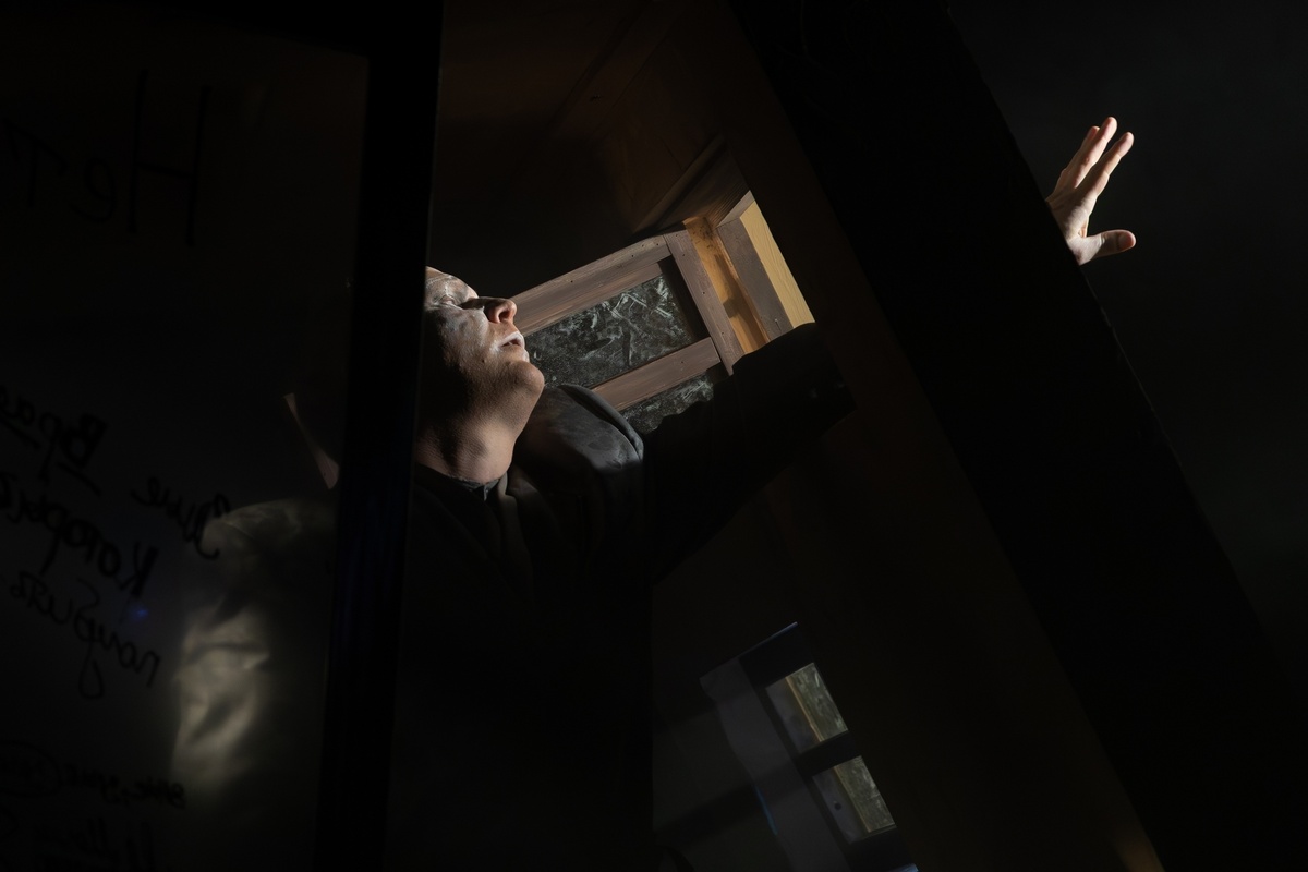    Голядкин – Дмитрий Иванов. Фото: «Республика»/Михаил Никитин