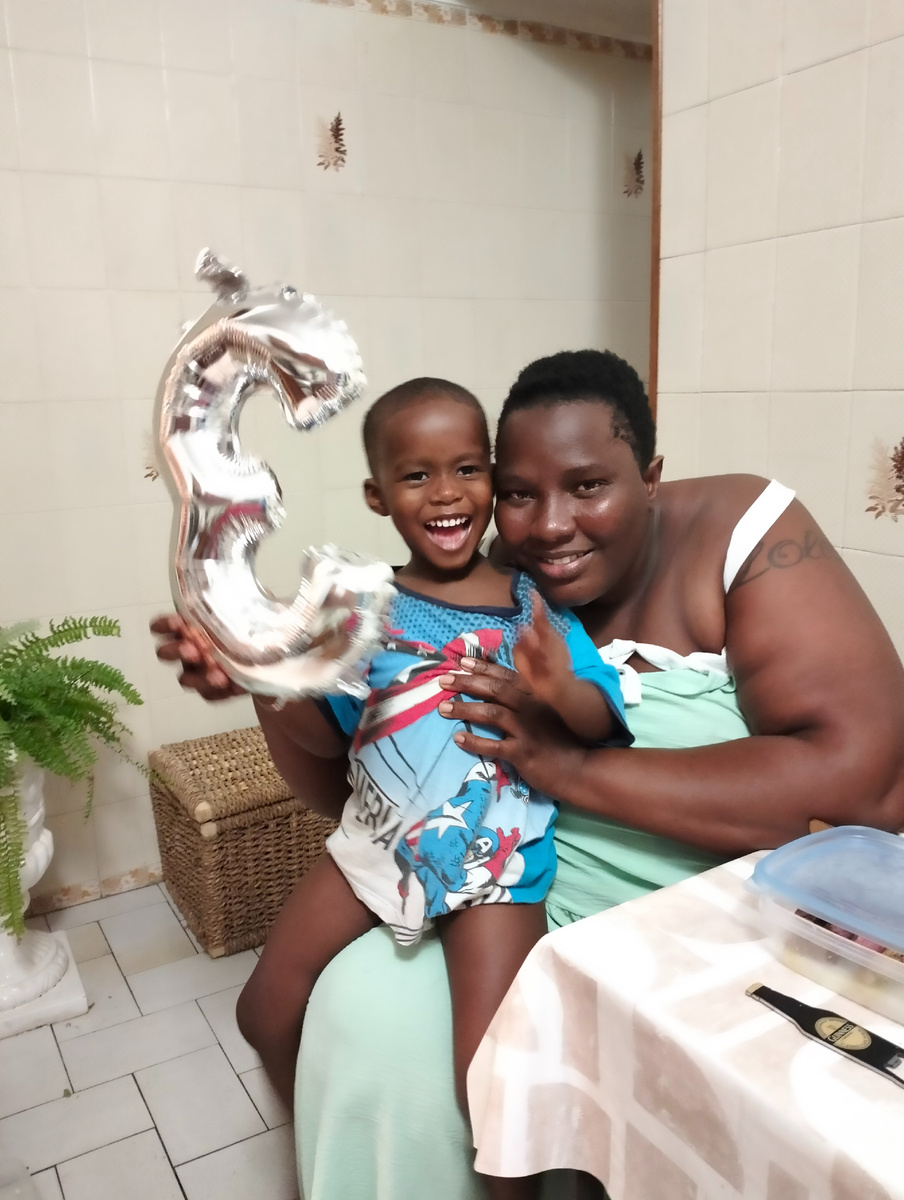 Соседу 3 года - праздновали все вместе!