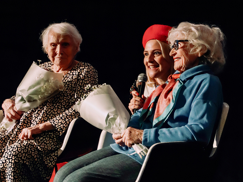 Героини фильма Лидия Петрова и Нина Спажева и режиссер Наталья Анисимова