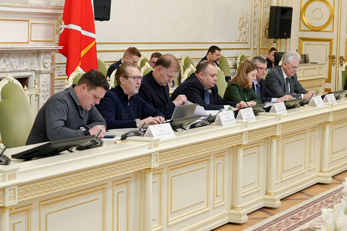 Фото: пресс-служба Законодательного Собрания Санкт-Петербурга