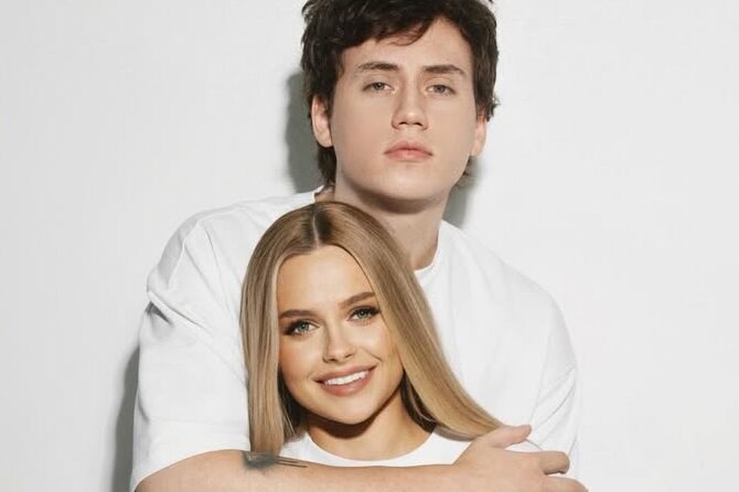     Директор Давы родила сына от лидера группы «Тринадцать карат» Александра Ясюкевича