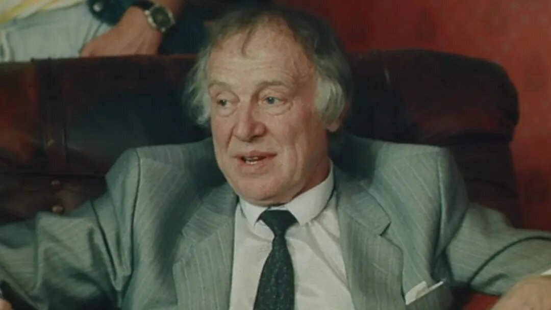 Кадр из фильма «Гений», 1991