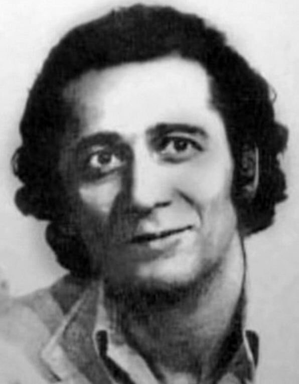   Батыр Закиров, узбекский советский певец, писатель, поэт, художник и актёр. Родоначальник эстрадного искусства в республике.