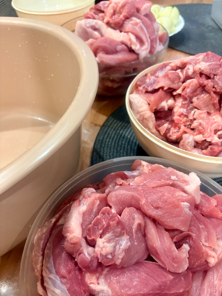 12 кг свинины