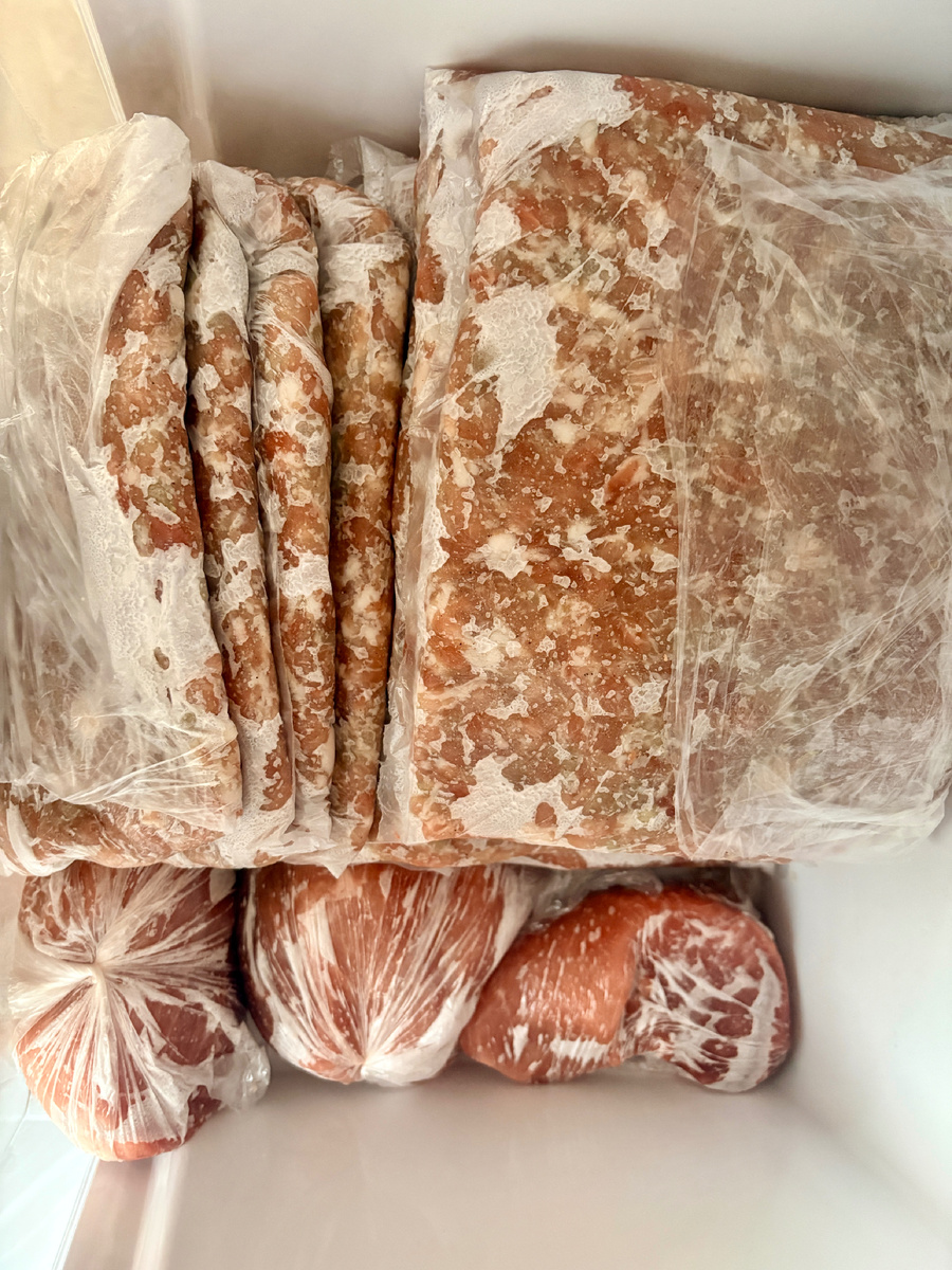 Ящик в морозилке 