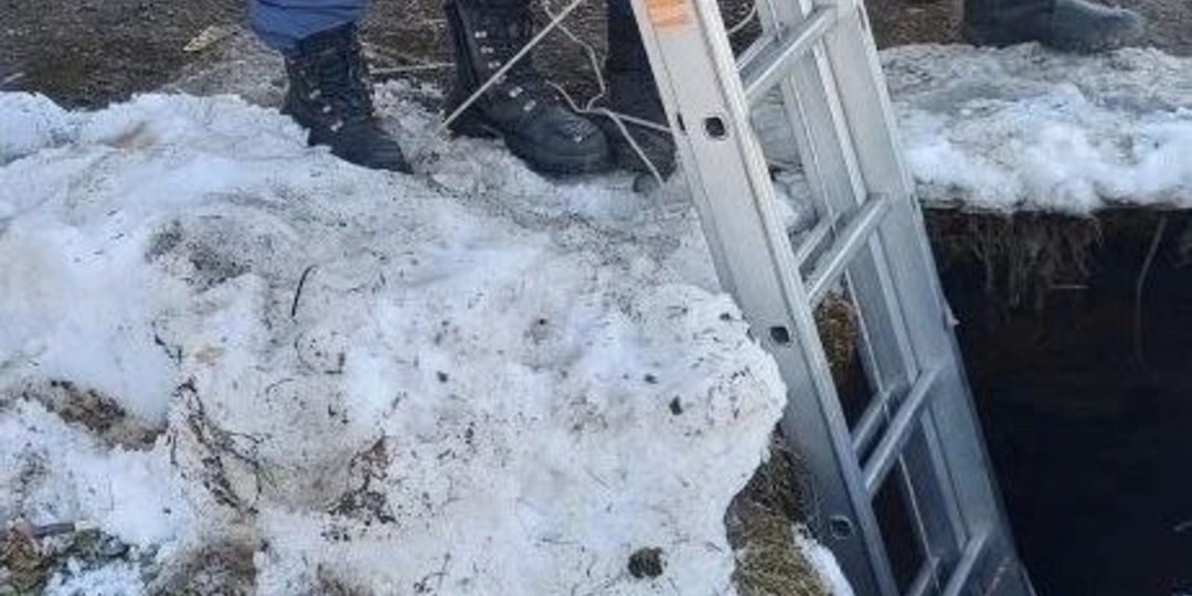 Шагнул и исчез: в Башкирии ребенок провалился под снег