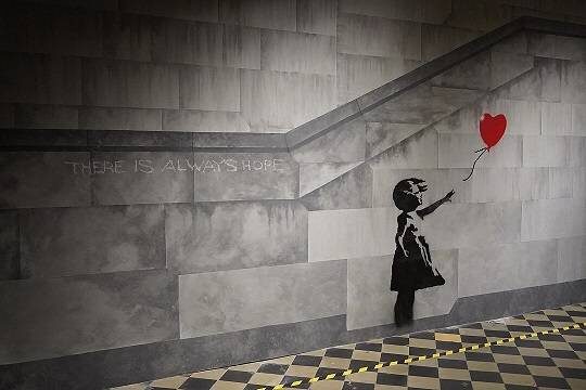    Раскрытие личности Бэнкси может поднять цены на его работы до небес (фото: Wikimedia Commons / Miguel Discart)