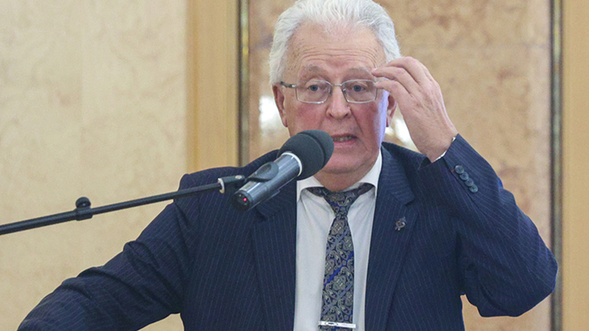 Продажа 14 тонн золота выглядит как игра в поддавки