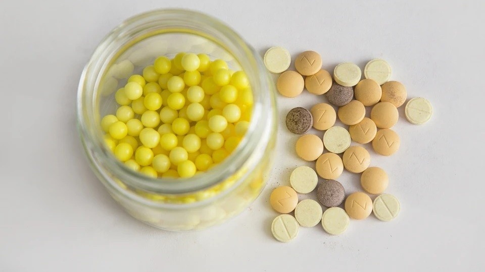 Врач рассказала, какие популярные витамины могут разрушить почки