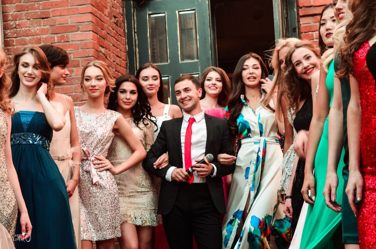   Камо Агабабян: «Я хочу просто дарить людям хорошее настроение». Фото: из личного архива.