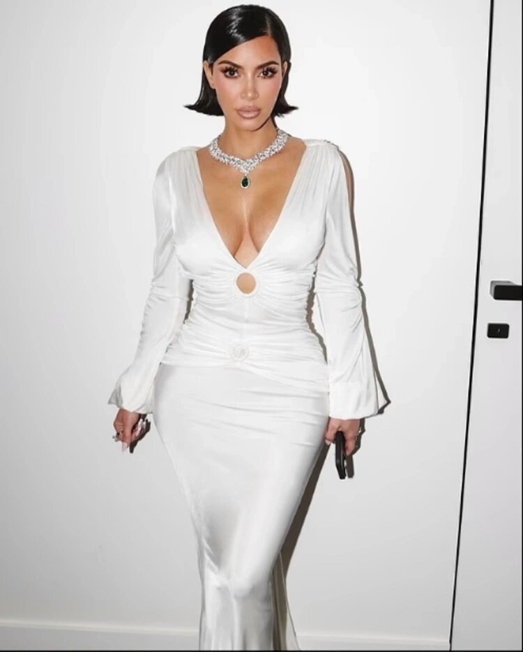 ФОТО: Instagram Ким Кардашьян (запрещенная в России соцсеть; принадлежит компании Meta, признанной экстремистской организацией и запрещенной в РФ).📷
