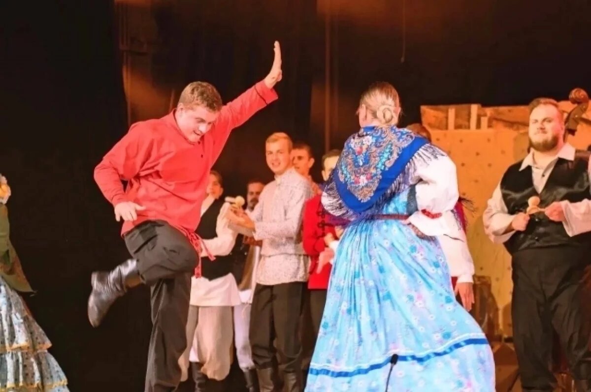    Мельниченко поздравил молодых пензенских актёров с успехом