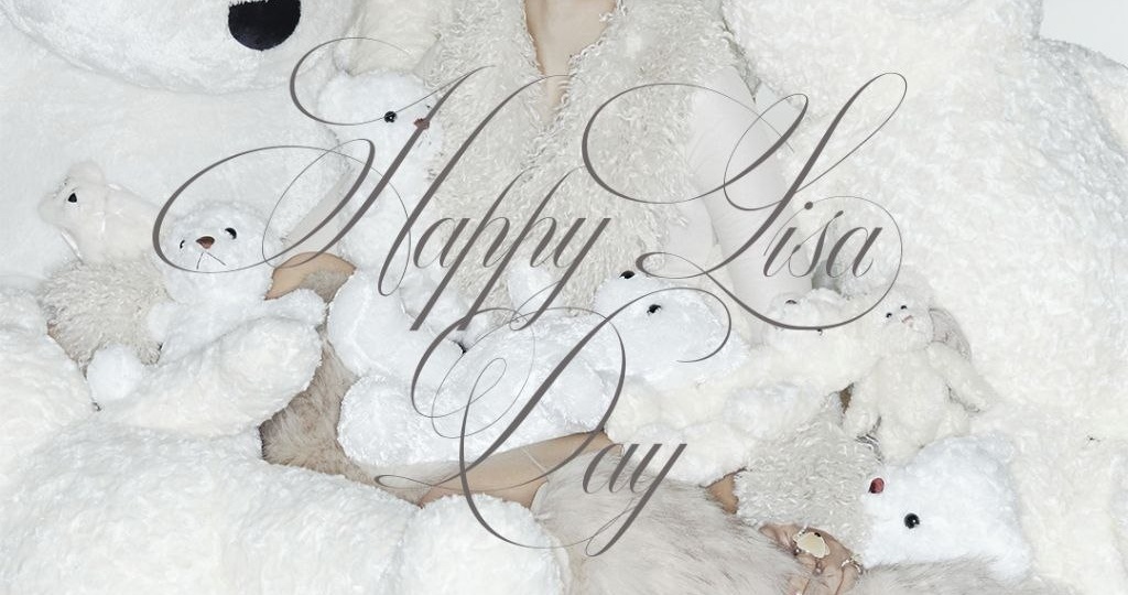 Лиса из Блэкпинк сегодня именинница