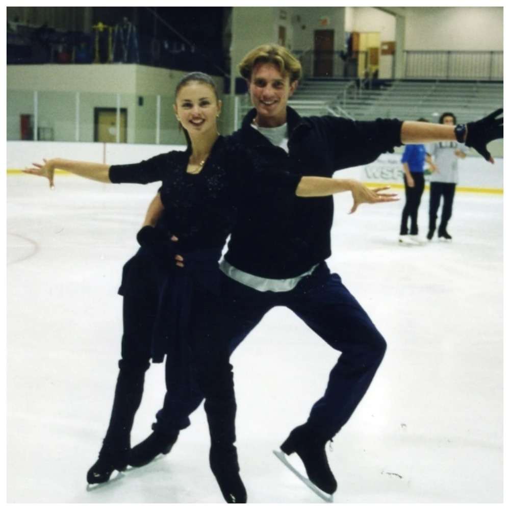 «Мы, спортсмены, люди без детства». Анна каталась в паре с Романом Костомаровым,