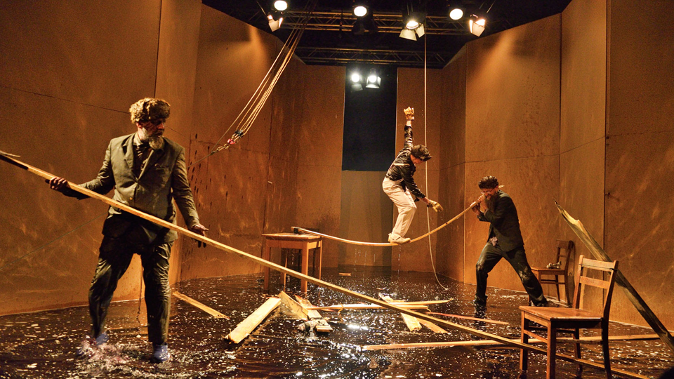 Современный театр: гид по главным направлениям — от вербатима до VR