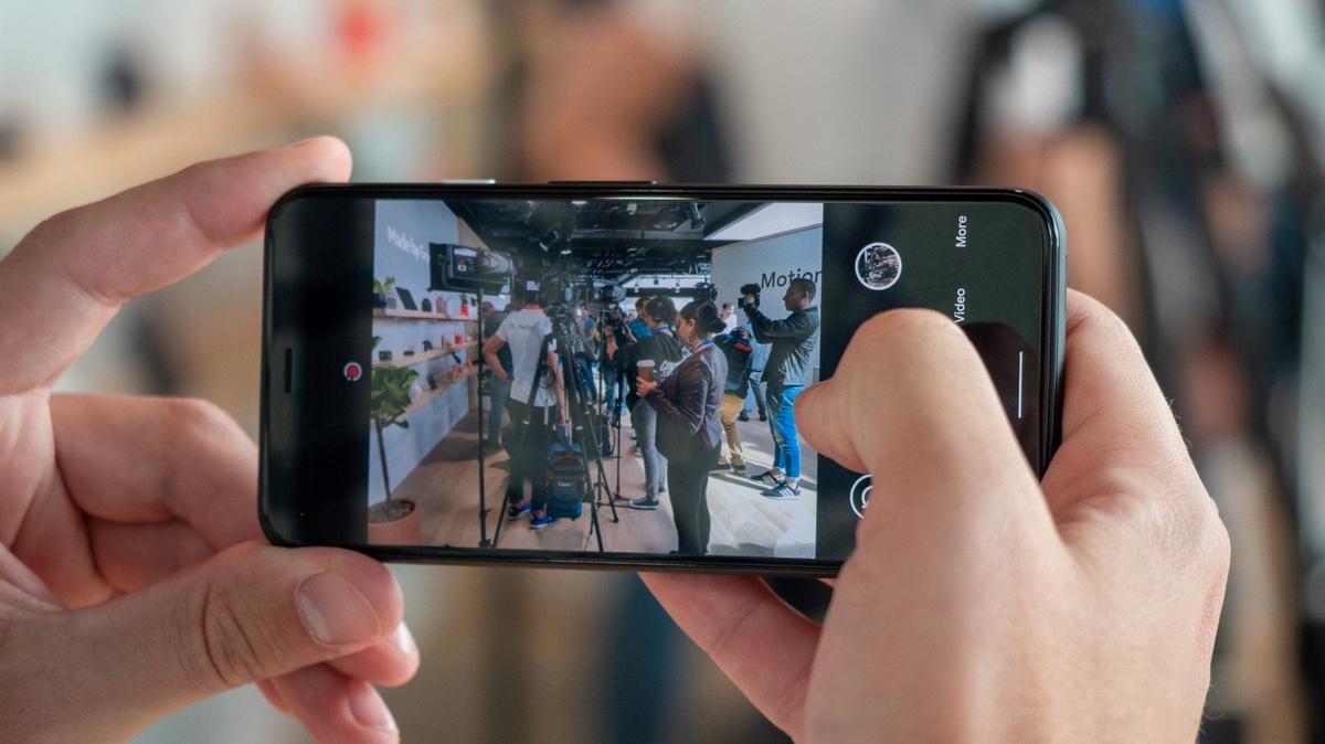    Компании научились повышать качество съёмки без резкого роста цены. Фото: androidcentral.com