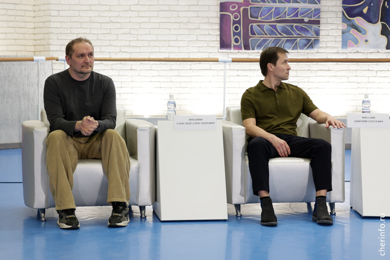    Сегодня в большом зале училища искусств торжественно открыли первый конкурс детских и юношеских хореографических коллективов "Кружево Севера"