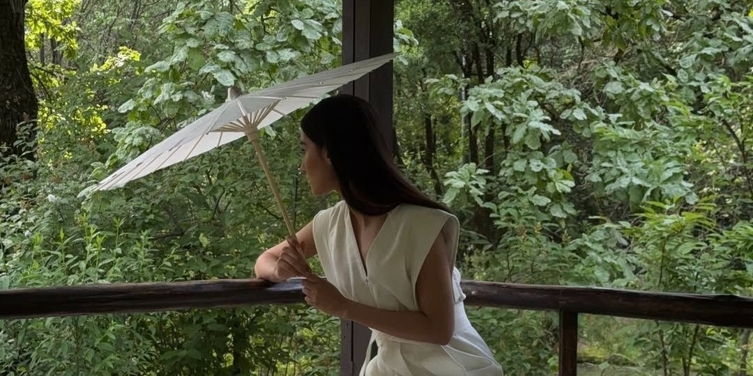 Теплая вода по утрам, практики цигун и массаж: как китайский образ жизни стал трендом у зумеров