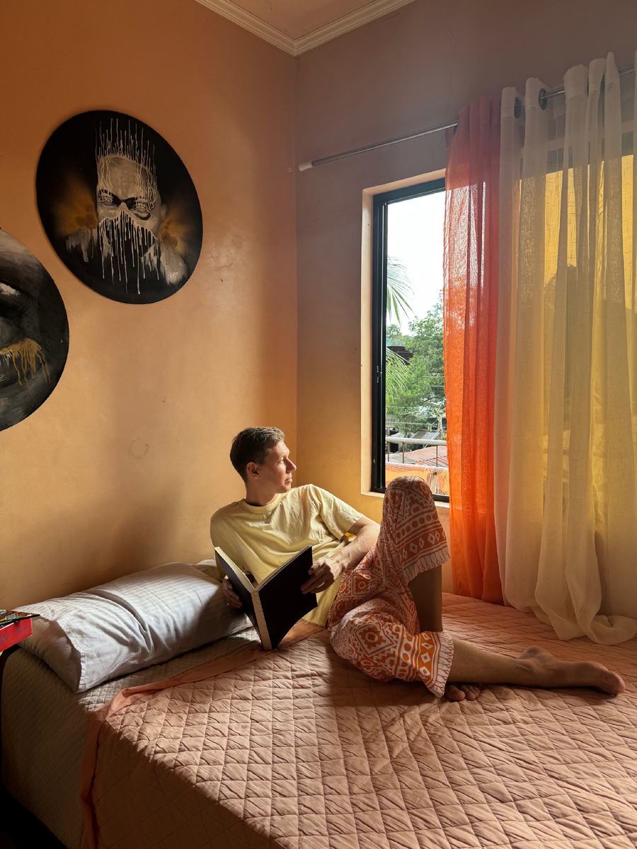 Что я вижу из окна? Листайте вниз.