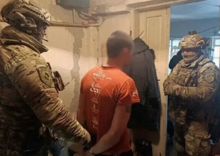    Мобилизованные осуждённые дезертировали с оружием, на гражданке они расстреляли двух мужчин