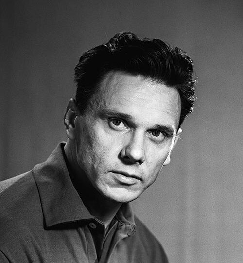 "Лучше бы нас немцы завоевали". Выстрел Георгия Юматова, как главный офицер страны стал убийцей, защищая память о войне