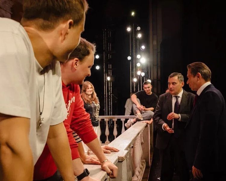     Александр Хинштейн анонсировал возвращение федеральных театров в Курск