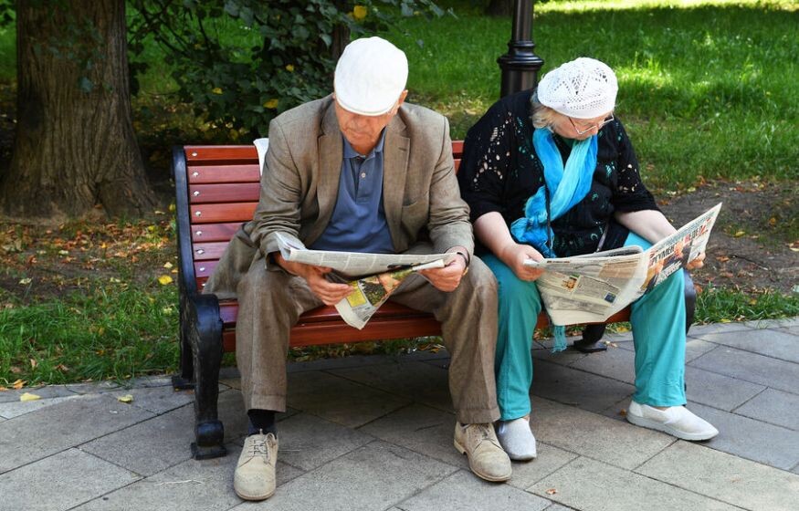    Инициатива сенатора Артамонова: передача пожилых людей в семьи вместо домов престарелых