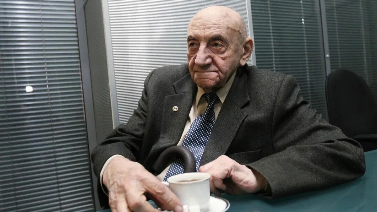 Б.Е Черток. Яндекс=картинки.