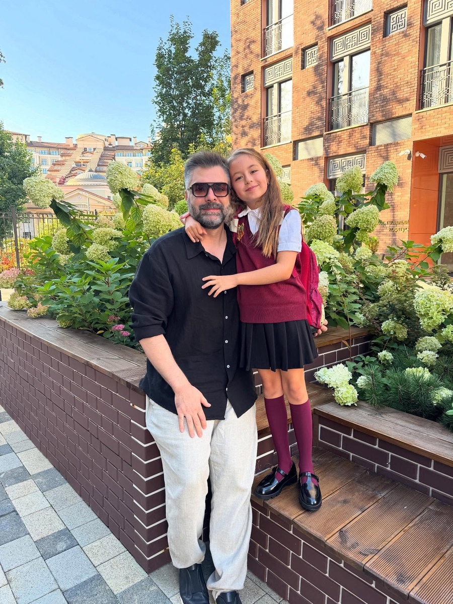    Дмитрий Исхаков с дочерью МиейСоцсети Дмитрия Исхакова