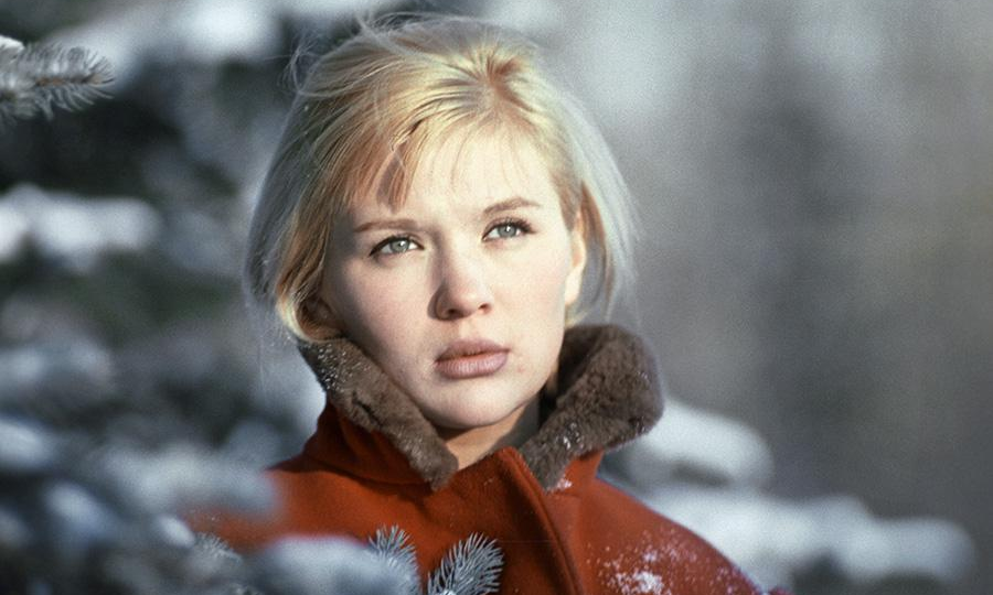 «Лучше бы горшки лепила, чем в артистки идти!». Интересные истории советских актрис