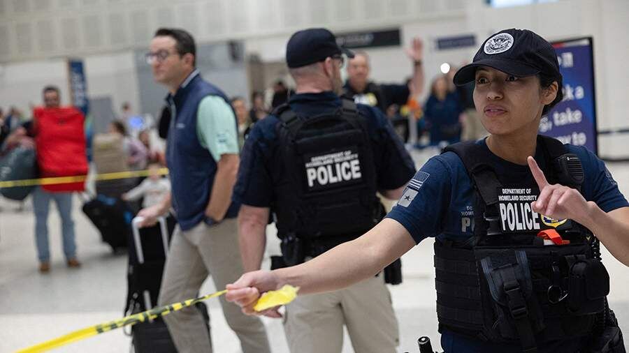    Фото: REUTERS/Antranik Tavitian