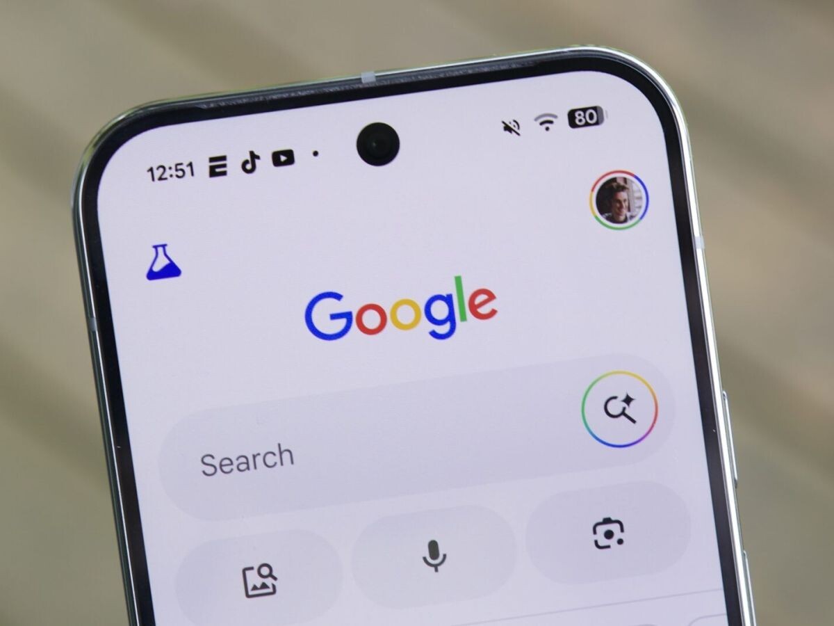    Google расширила доступность функций «живого» поиска и перевода