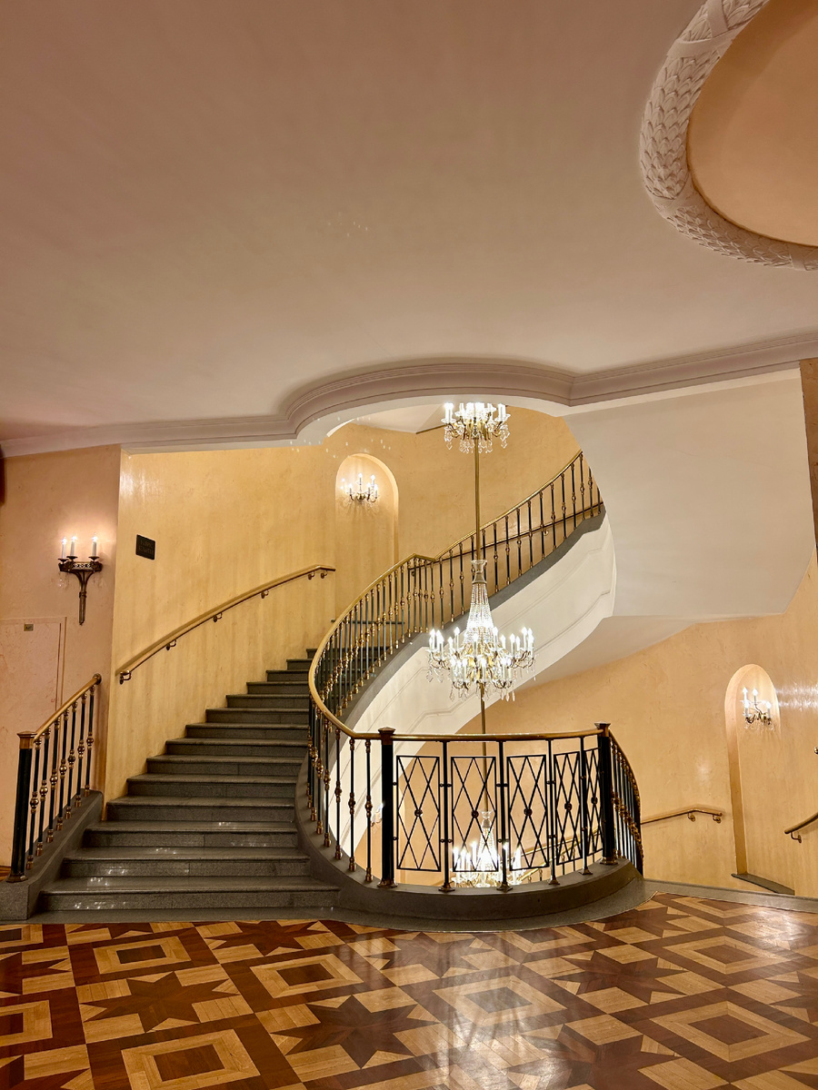 Новая сцена