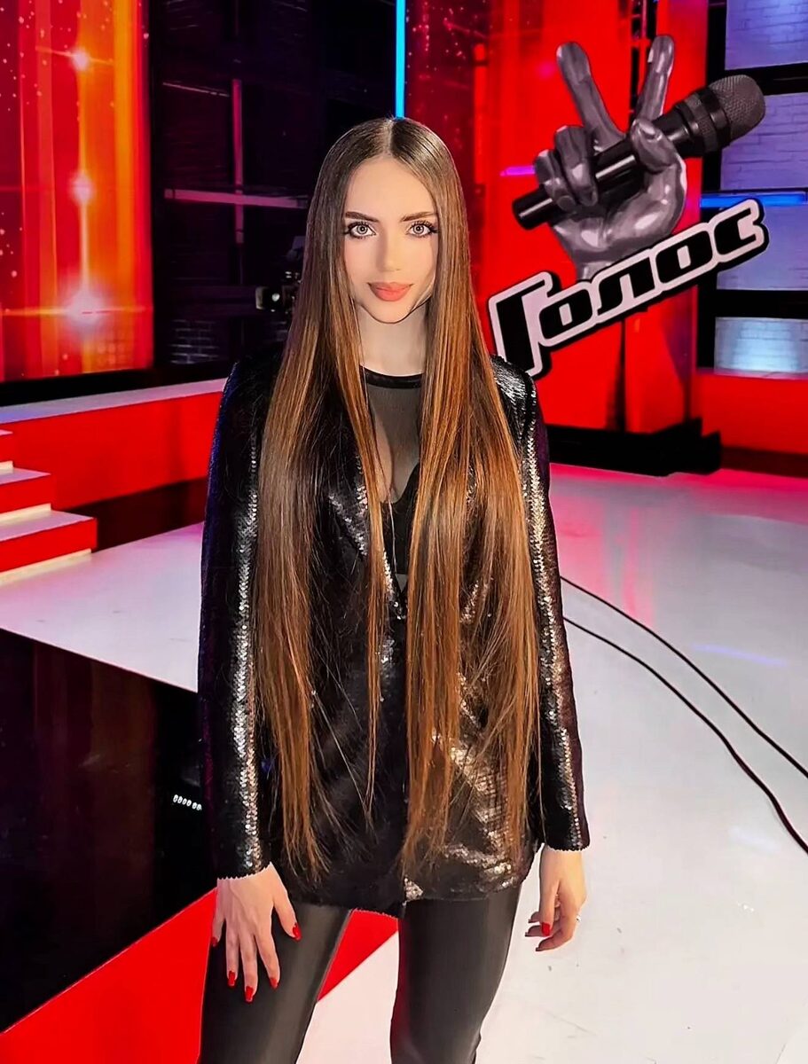    Юлия Гаврилова на шоу "Голос"Соцсети Юлии Гавриловой